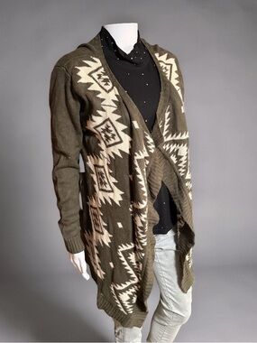 Audrey Ann Aztec Open Front Cardigan – Olive Green Size M/L